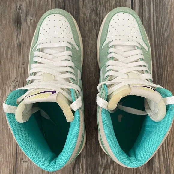 Rare Nike Air Jordan 1 Retro High OG “Turbo Green” Size 7 Men/8.5 Women - Picture 11 of 16